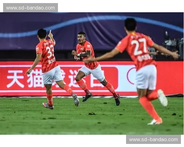 巅峰对决！恒大vs苏宁次回合深度预测：王座争夺战，谁能笑到最后？