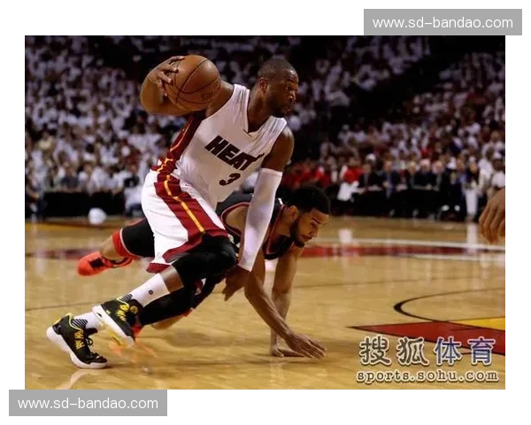 鹰击长空，勇士破浪：老鹰vs勇士的史诗对决，一场篮球盛宴的深度解析